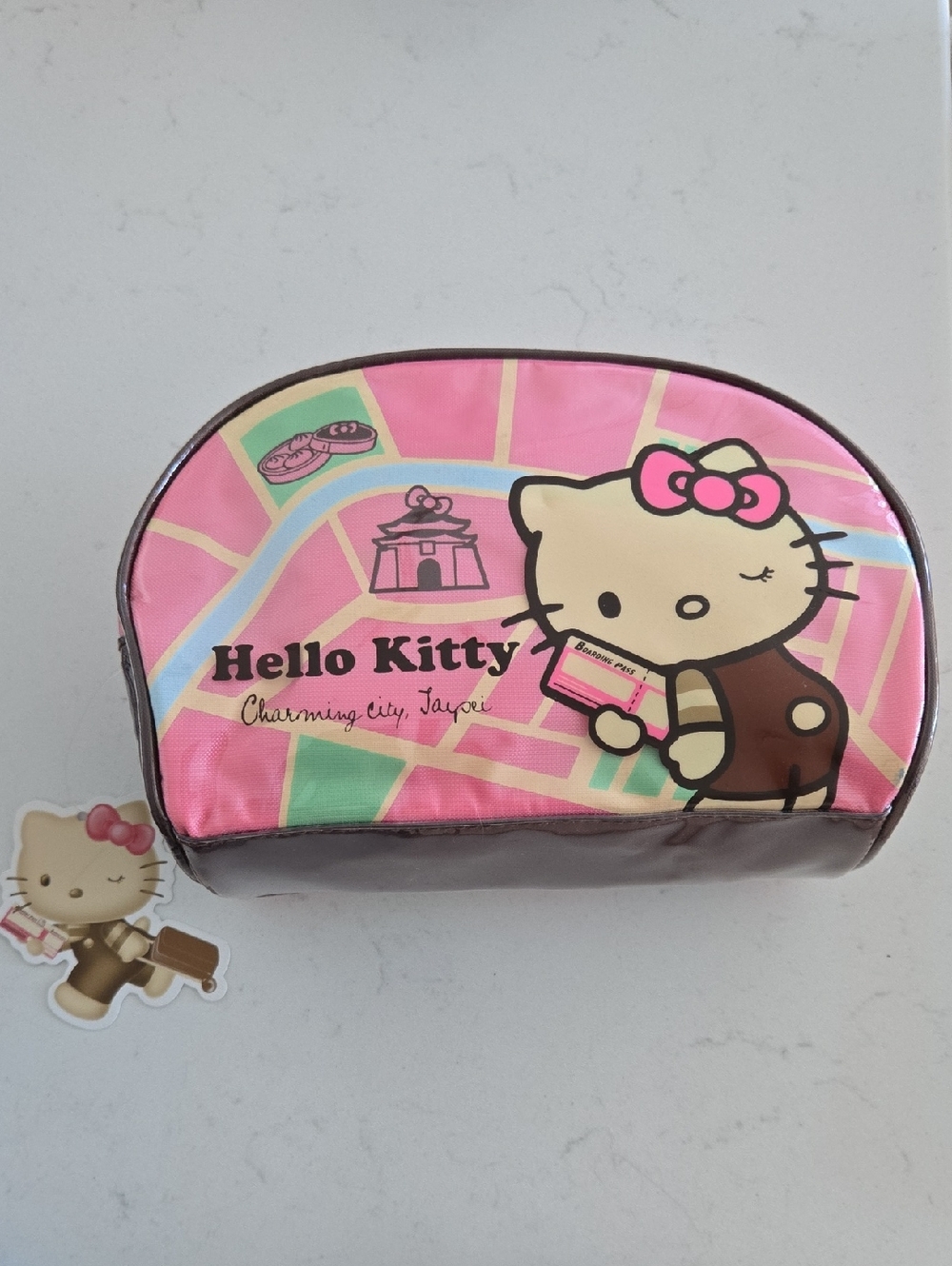 Limited Edition Hello Kitty TAIPEI Pink  Cosmetic Pouch Bag